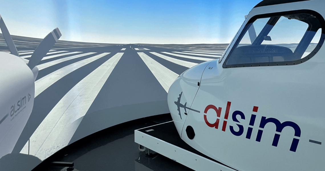 Flight simulator1